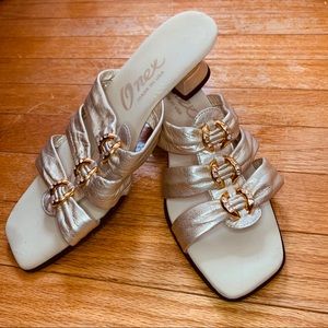 Vtg 1970s Onex gold leather strap sandals